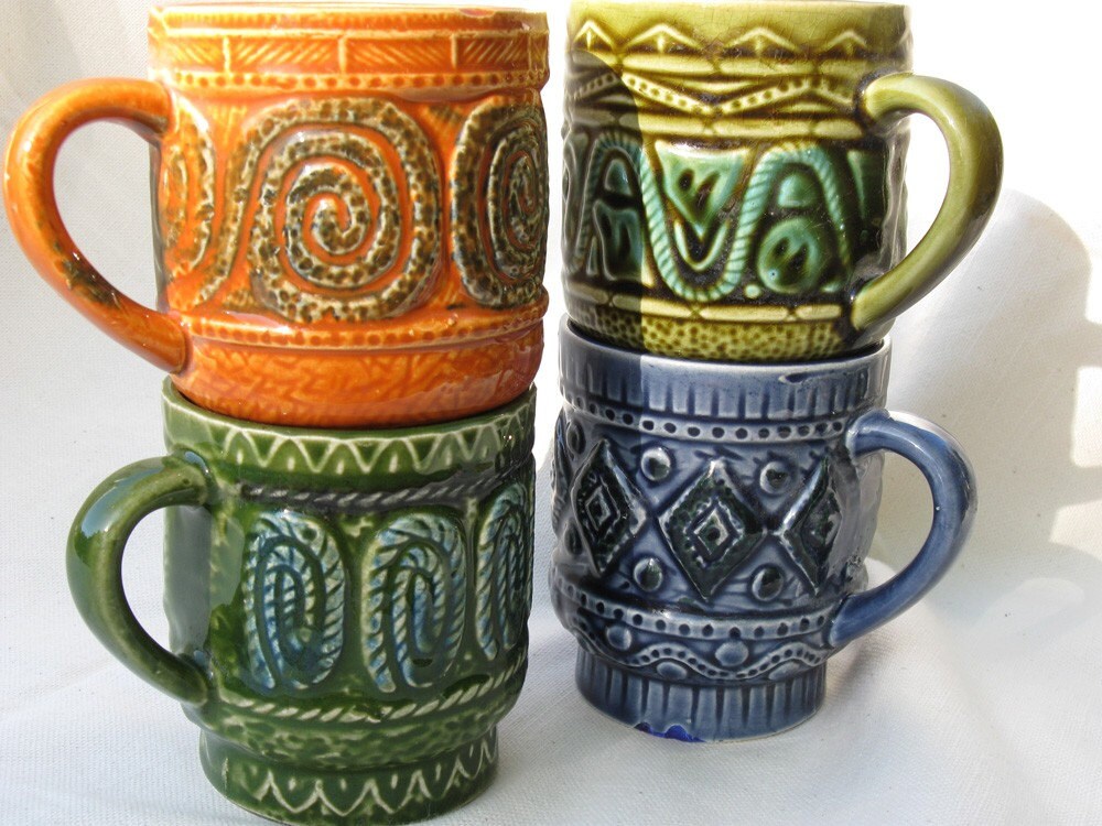 Retro Tiki Organic colored coffee mugs