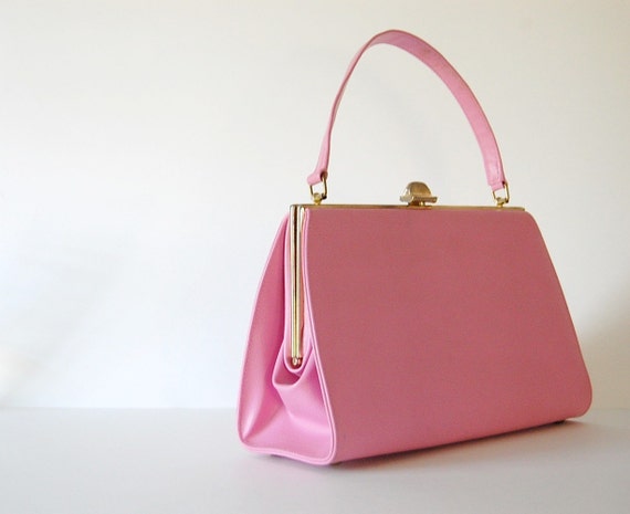 vintage 1960s BUBBLE GUM pink kelly handbag by modhuman on Etsy