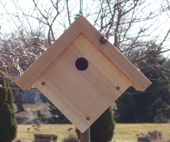 chickadee-birdhouse-country-rustic-white-cedar-bird-house