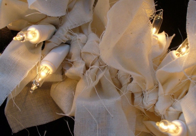 PRiMiTiVe Lighted Rag Swag Garland MUSLIN 9 feet by Nancianne514