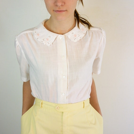 Vintage Eyelet Peter Pan Collar Blouse by jessjamesjake on Etsy