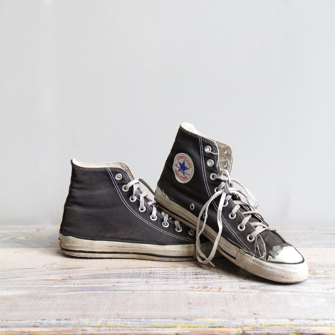 Vintage High Top Sneakers 22