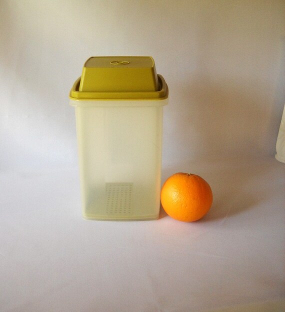 Vintage Tupperware Pickle Keeper Large Container Avocado Green