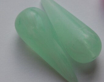 Vintage Italian Lucite Green with White Swirled Teardrop Focal Beads bds917C