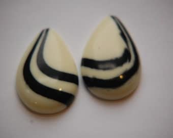 Vintage Ivory with Black Swirl Lucite Teardrop Cabochons cab767G