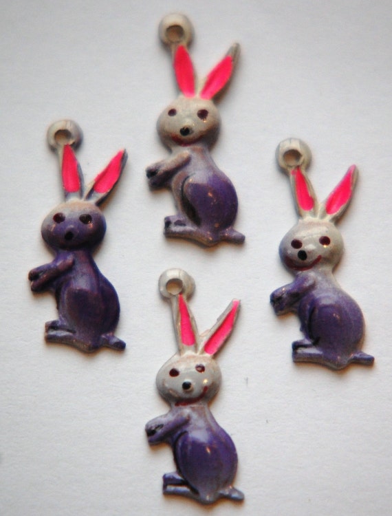 Vintage Metal Bunny Rabbit Charms chr176E by yummytreasures