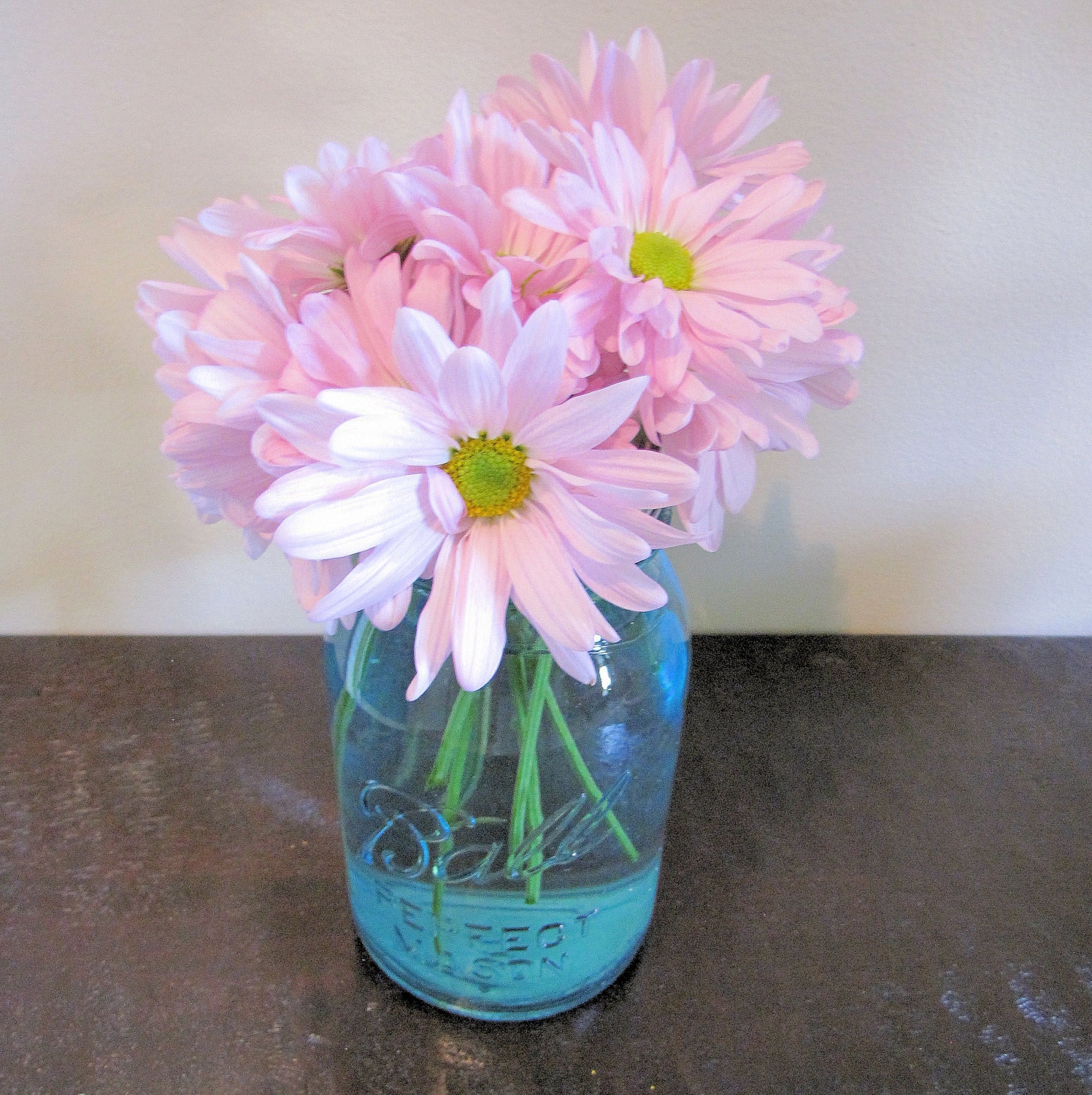 Blue Ball Mason Jar with Flower Arrangement Lid Frog