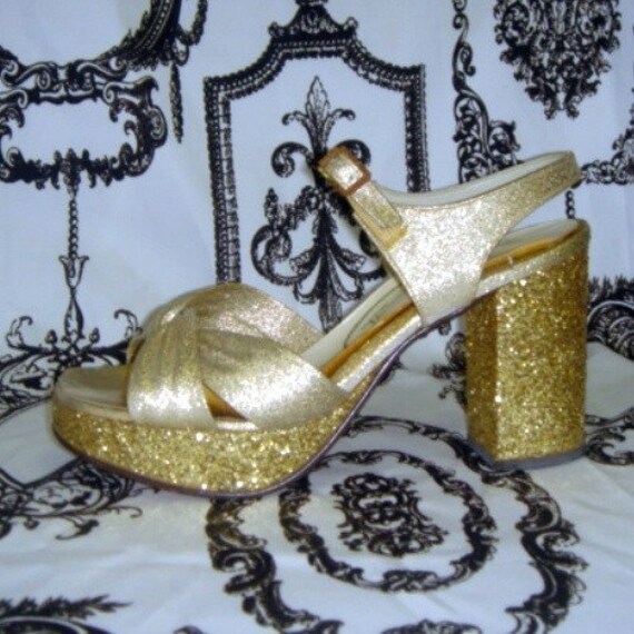 VINTAGE 70s GOLD GLITTER DISCO PLATFORM SANDALS by FASHIONRERUN