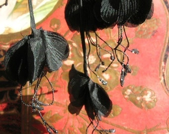 Vintage Millinery Black Silk Flower Cluster with Glitter Stamens (8 flowers)
