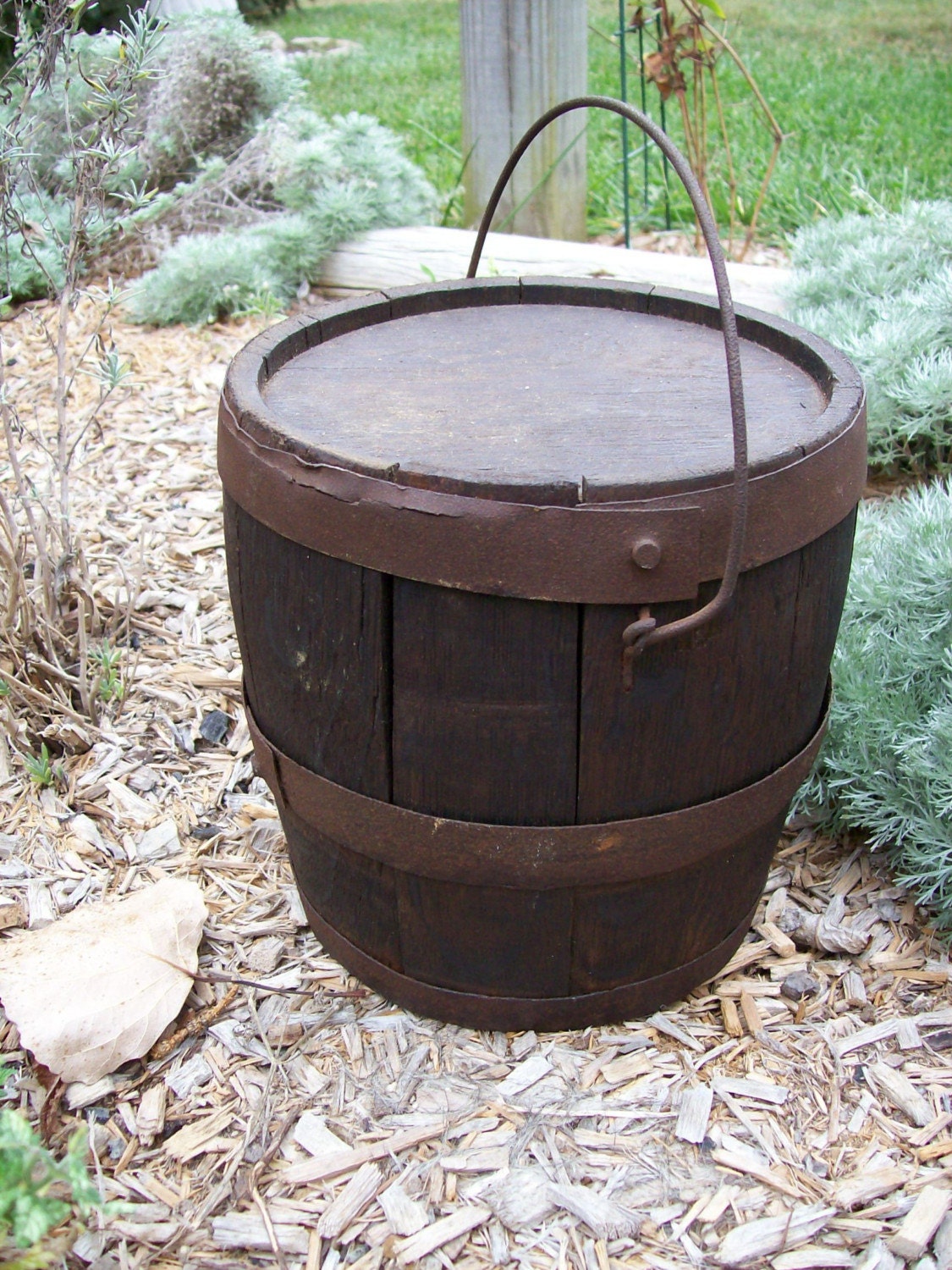 Antique Primitive Small Wood Keg Barrel with Lid and Handle