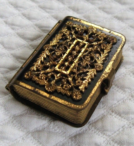 VINTAGE FANCY PILL BOX IN BOOK SHAPE 1950s by vintagous on Etsy