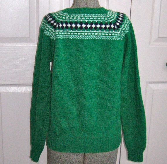 Vintage Kelly Green WOOL SWEATER by Lady Clansman 1970s