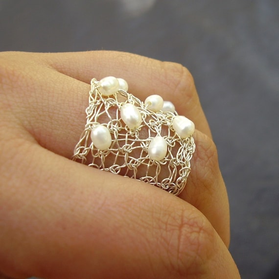 Spread Ring Crochet Sterling Silver Wire and Pearls 50 cute projects to make from leftover yarn