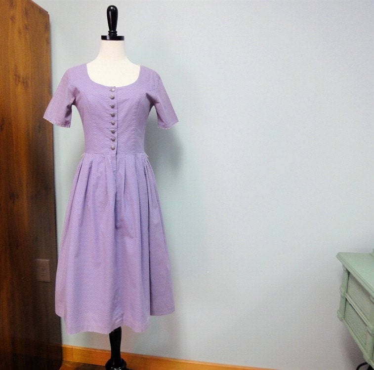 Vintage Lavender German Dirndl Dress Original by StelmaDesigns