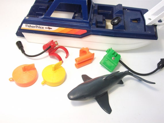 Vintage Fisher Price Sea Shark Adventure Series Toy 1984