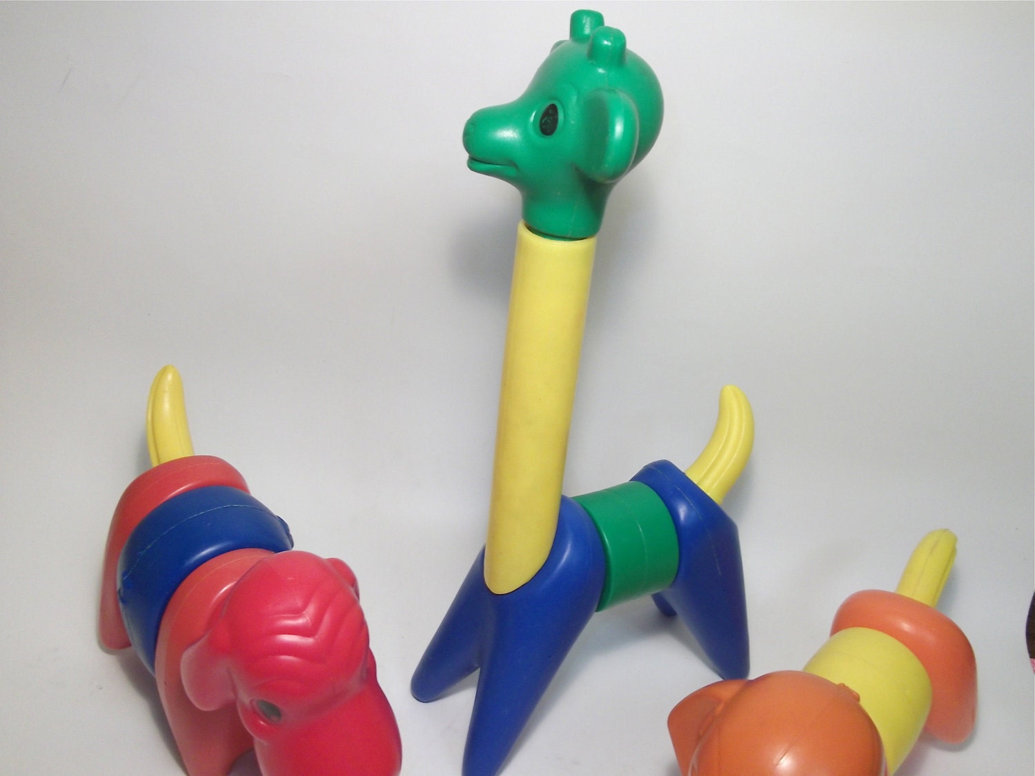 Vintage Tuppertoy Tupperware Zoo It Animals