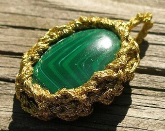 Immediate Download - PDF Crochet Pattern - Bezel - Crocheted Pendant for Necklace - Immediate Download