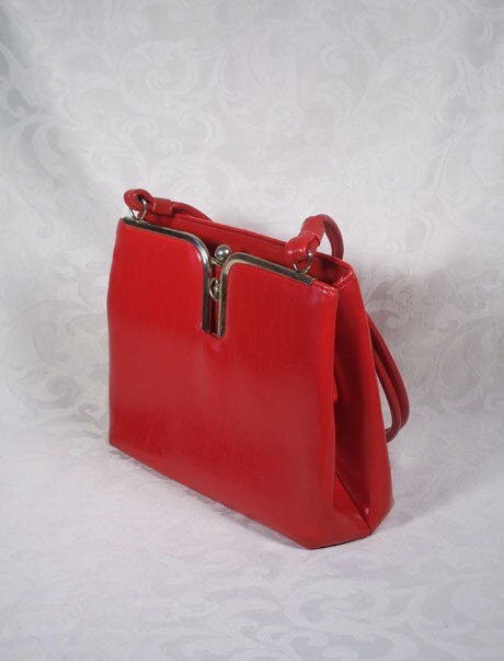 red vintage purse