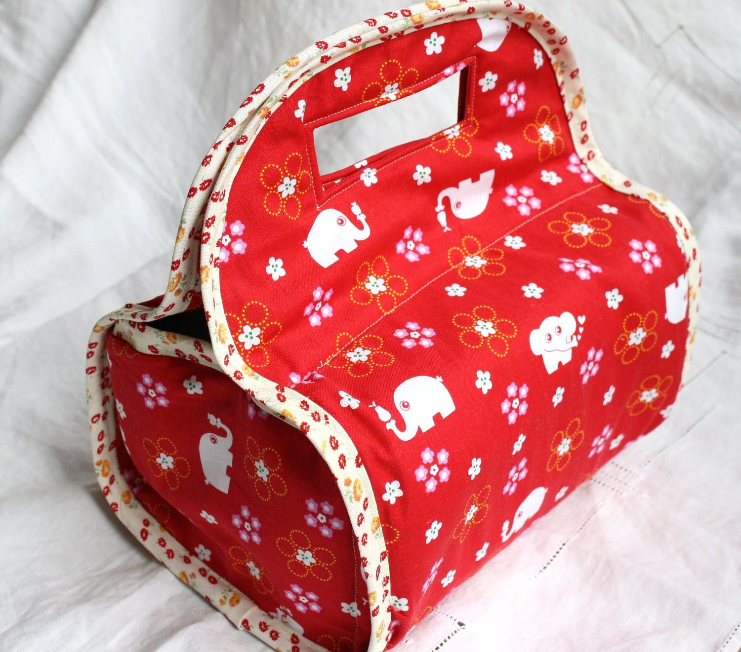 Insulated Bento Box Carrier Red with White Elephant