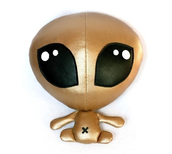 alien cuddly toy