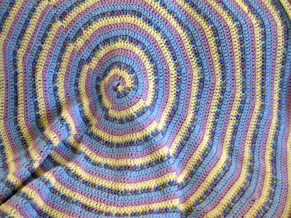 blanket round crochet pattern blanket pattern, Pattern, Easy crochet Round lap swirl afghan Crochet