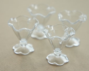 4 pcs Sundae Cup Cabochon/Charm (H30mm) Clear