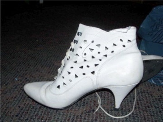 White Lace Up Ankle Boots Find lace-up ankle boots white at ShopStyle. Shop the latest collection of lace-up ankle boots white from the most popular stores - all in one place.