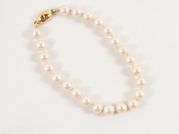 Vintage 60s Monet Faux Pearl Bracelet Jewelry