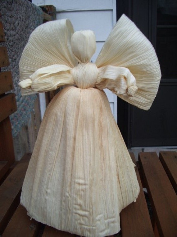 Corn Husk Angel Tree Topper Decoration by MamaTrepsStudio on Etsy