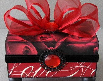 Love Keepsake Box