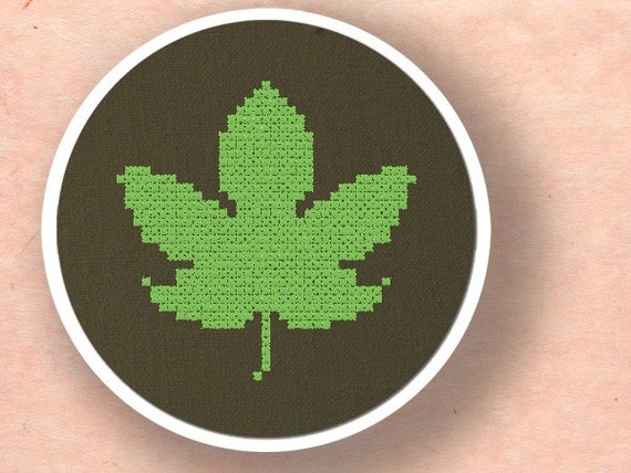 Maple Leaf. Cross Stitch Pattern