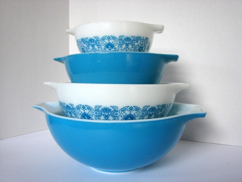 Vintage Pyrex Horizon Blue Cinderella Set by sassboxclassics