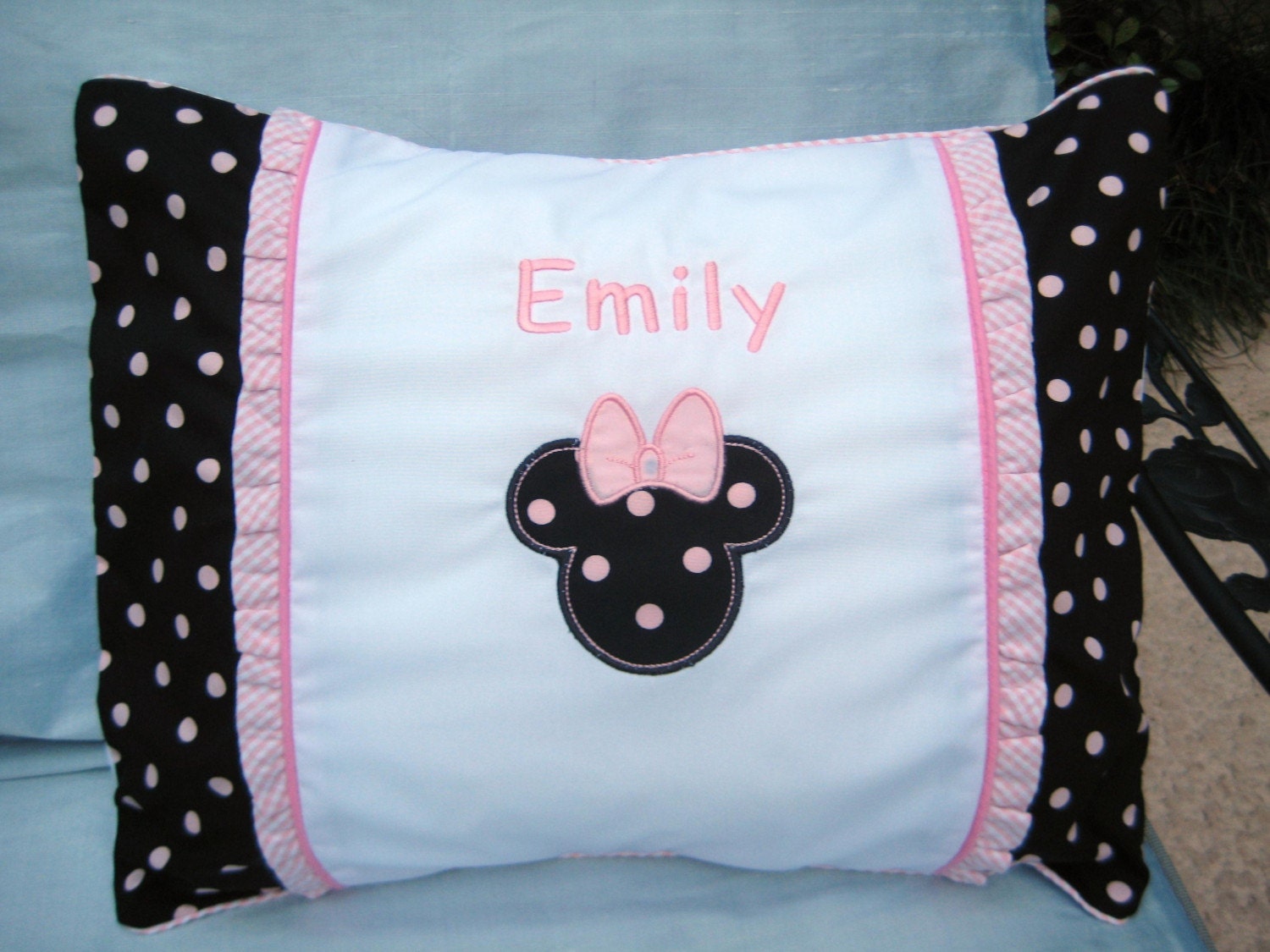 minnie mouse pillow