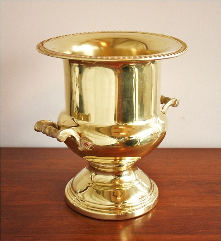 Large vintage brass ice bucket or champagne bucket