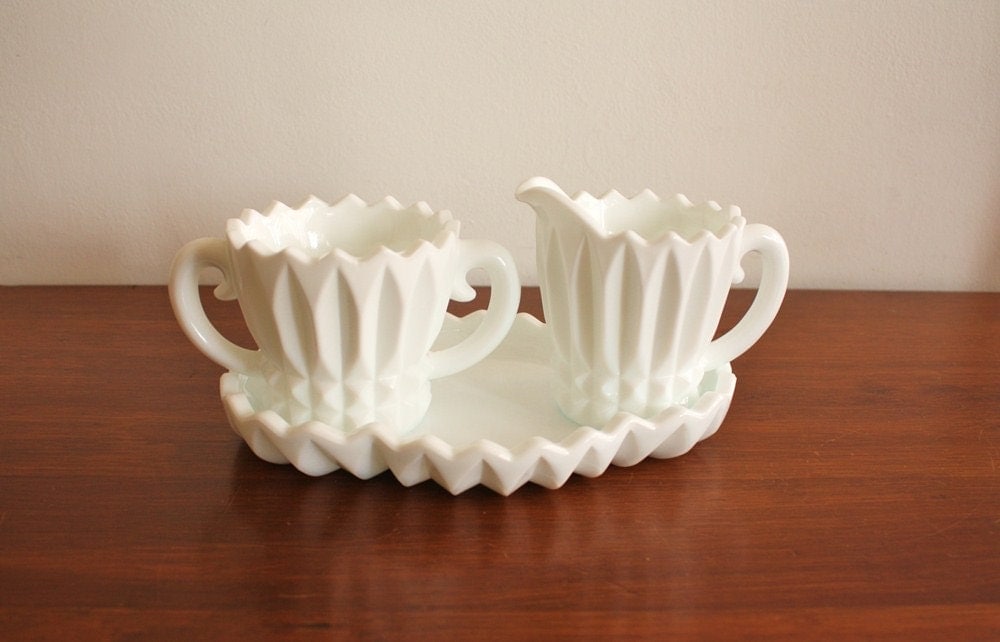 Vintage milk glass sugar and creamer set