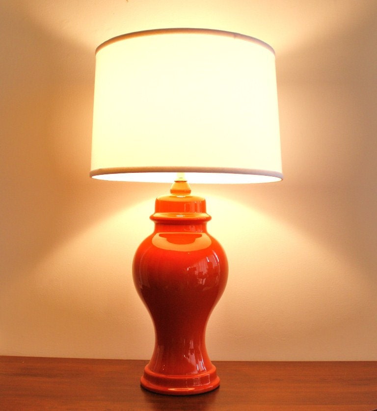 Vintage orange ceramic ginger jar table lamp