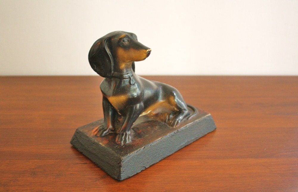 Vintage dachshund figurine by highstreetmarket on Etsy