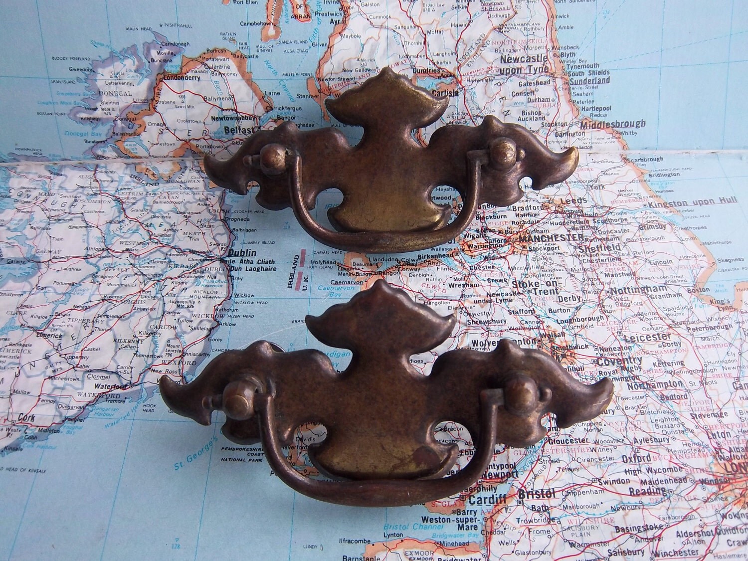 2 vintage curved brass and metal pull handles includes hardware Haute