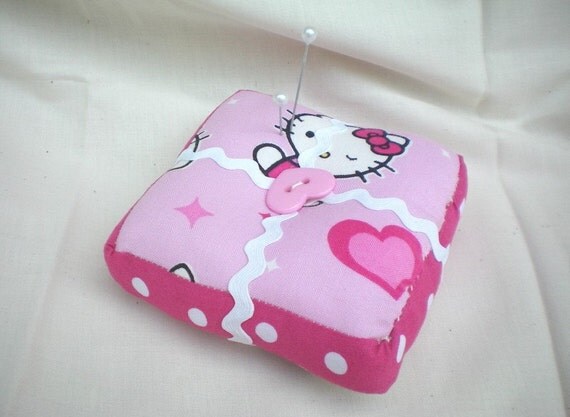  Pink  Polka Dot  Hello  Kitty  Pincushion