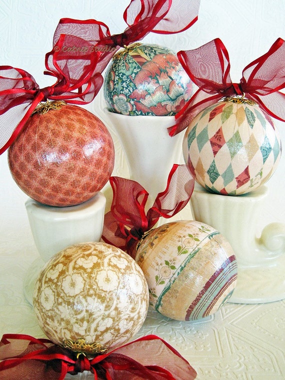 Victorian Christmas Decoupage Ornaments red cream teal gold