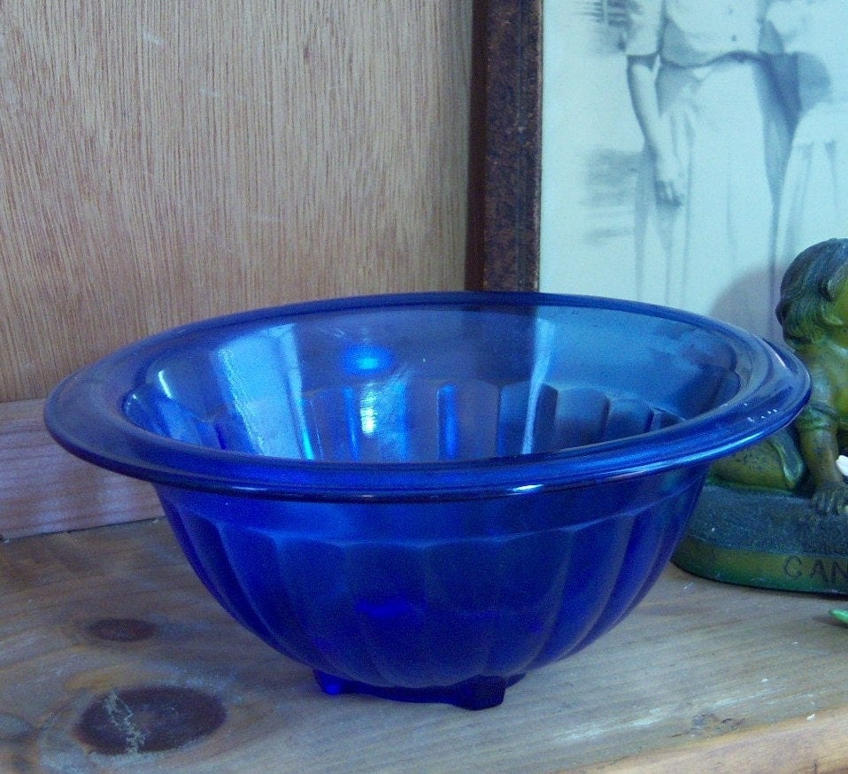 Cobalt Blue Depression Glass Mixing Bowl by Hazel Atlas