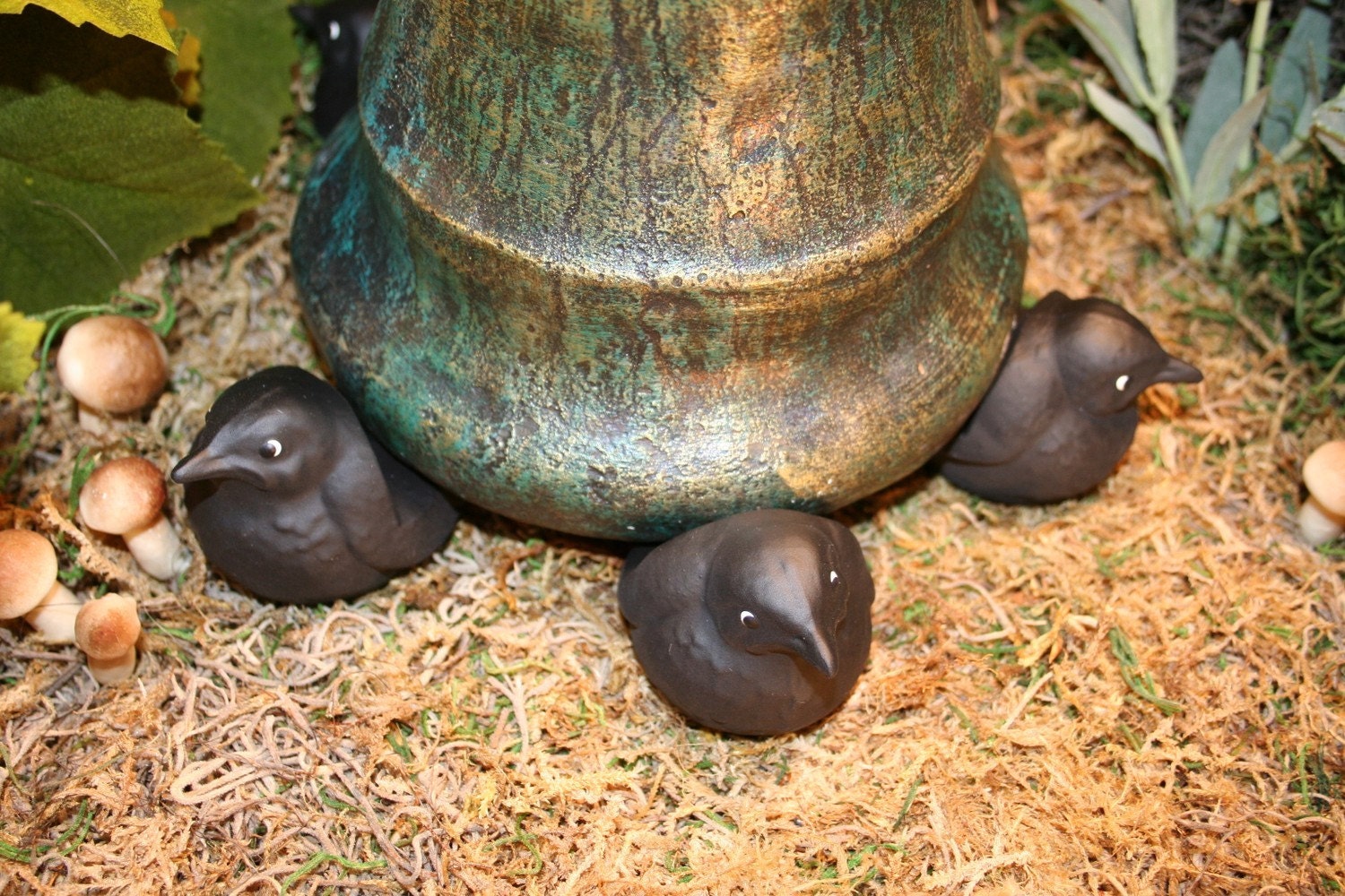 Plant Pot Feet Set of 3 Baby Raven Crows Statues Pot