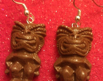 Brown tiki earrings, tiki, tiki earrings, brown, tiki oasis, tiki wedding, tropical flower, ocean, hawaii, tiki god