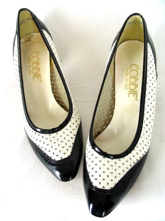 Shoes Black and White Vintage Spectator Pumps Size 7 1/2