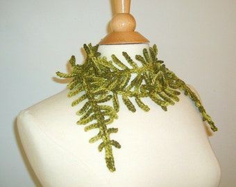 Crochet Womens Scarves, Fern Scarf, Green Skinny Scarf, Crochet Lariat, Crochet Scarf, Fashion Scarf, Fern Lariat, Spring Scarf, Teen Scarf