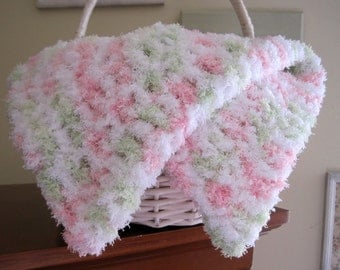 Crochet Baby Blanket, Baby Girl Blanket, Baby Prop Blanket, Basket Liner, Fluffy Baby Blanket, Mini Baby Blanket Crochet, Layering Blanket