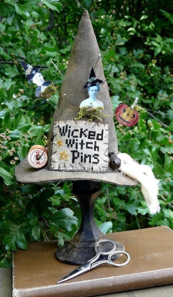 Wicked Witch Pinkeep E pattern - PDF primitive halloween pincushion old photo cross stitch pumpkin