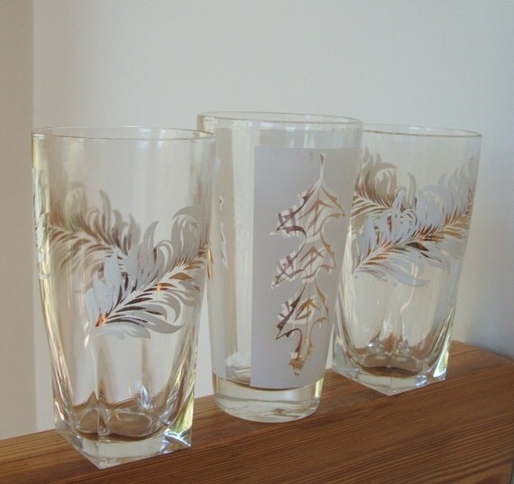 Set of 3 Feathers and Leaf Glassware