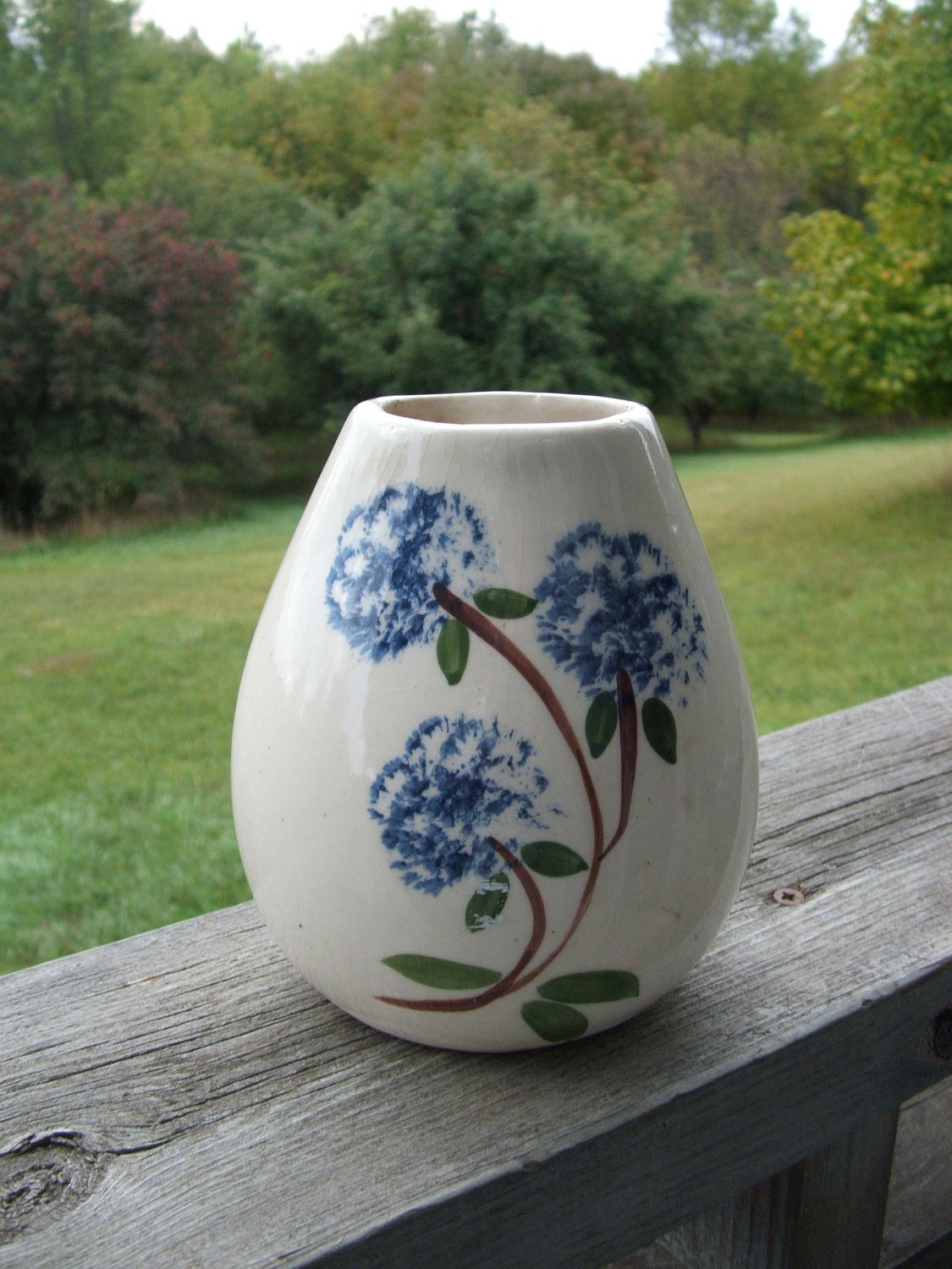 Vintage Ceramic Vase with sponge painted blue by lookonmytreasures