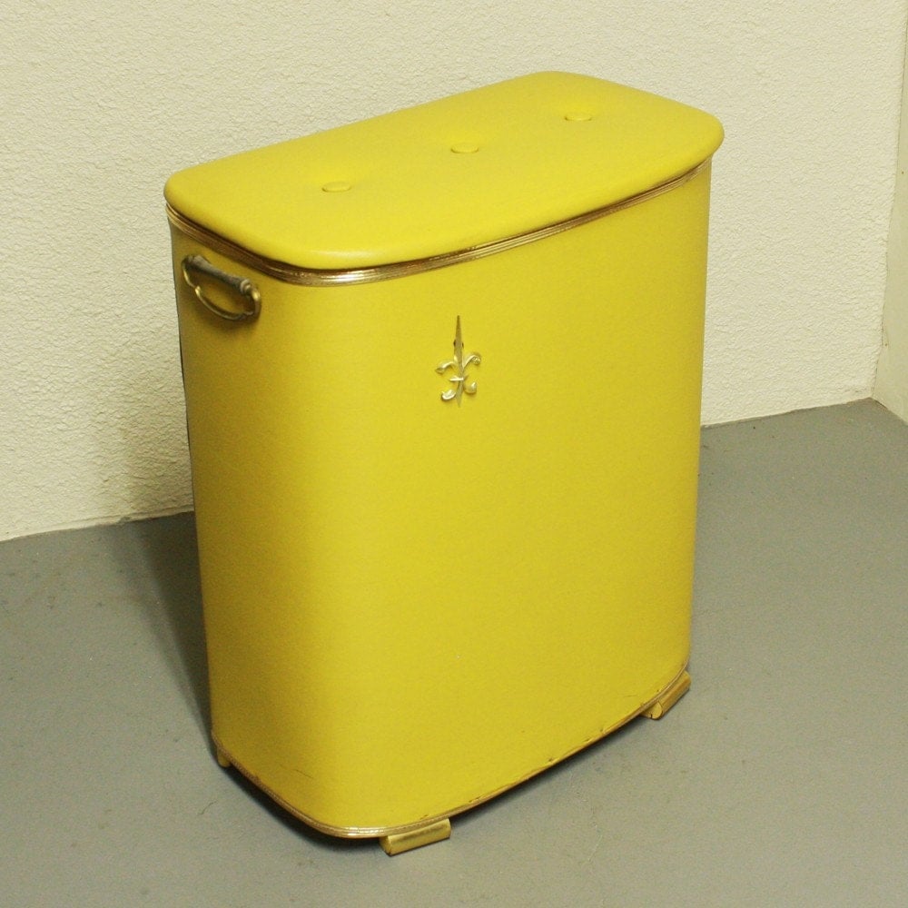 Vintage clothes hamper laundry hamper Burlington Basket Co